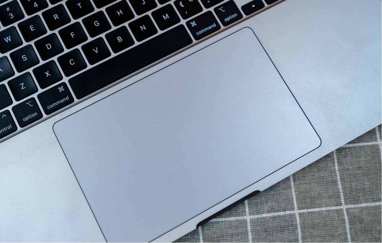 3000多的macbookpro16gb,3千多的苹果macbookpro16寸