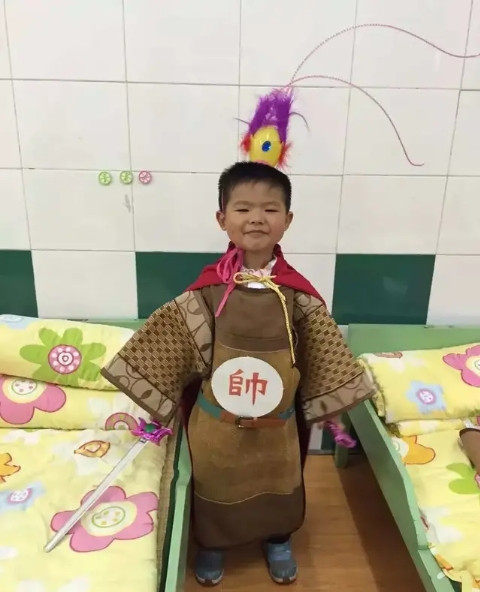 被幼儿园作业难到崩溃大哭,被幼儿园作业支配的恐惧终结了