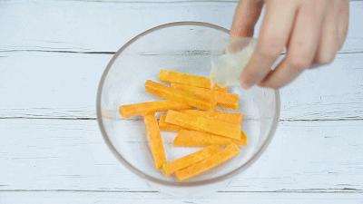 很适合宝宝吃的薯条做法又很简单,儿童想吃薯条应该怎么做