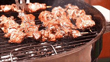 「欧蓓莎跨年巨献」醉美油纸伞、马戏团表演、环球美食节应有尽有