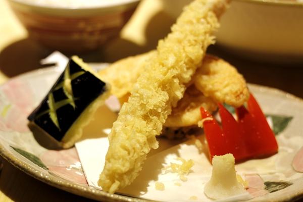 东北饮食文化圈包括,东北饮食文化水绕山环