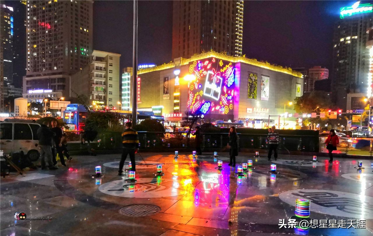 贵阳最繁华商业街最新视频,贵阳白云区最繁华的商业街