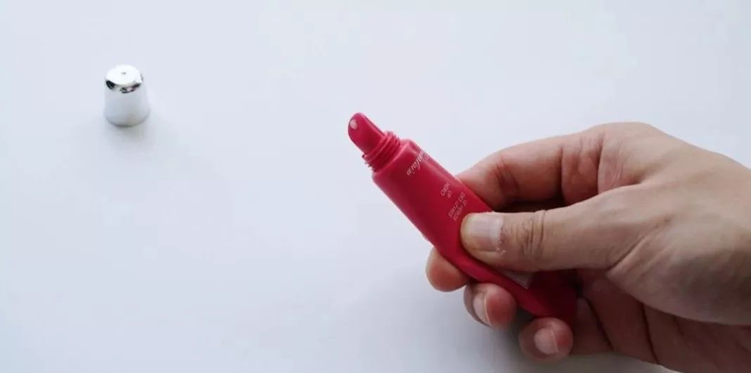 适合大干唇的变色唇膏,2022唇膏推荐测评红黑榜