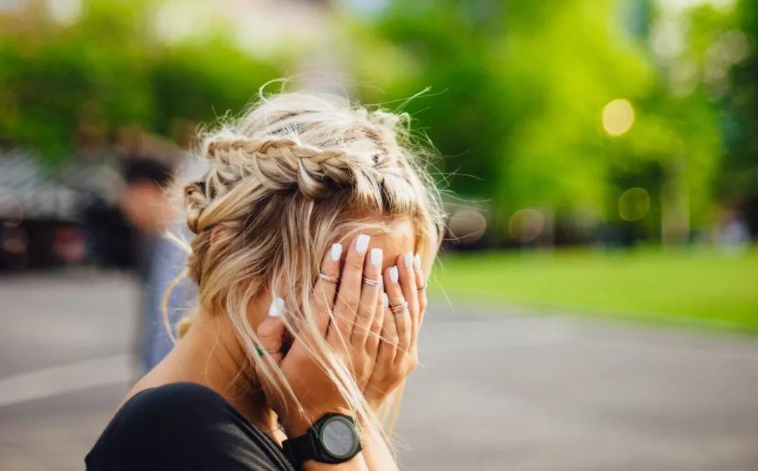 被同事甩锅后被领导批评该怎么办,被领导甩锅怎么办