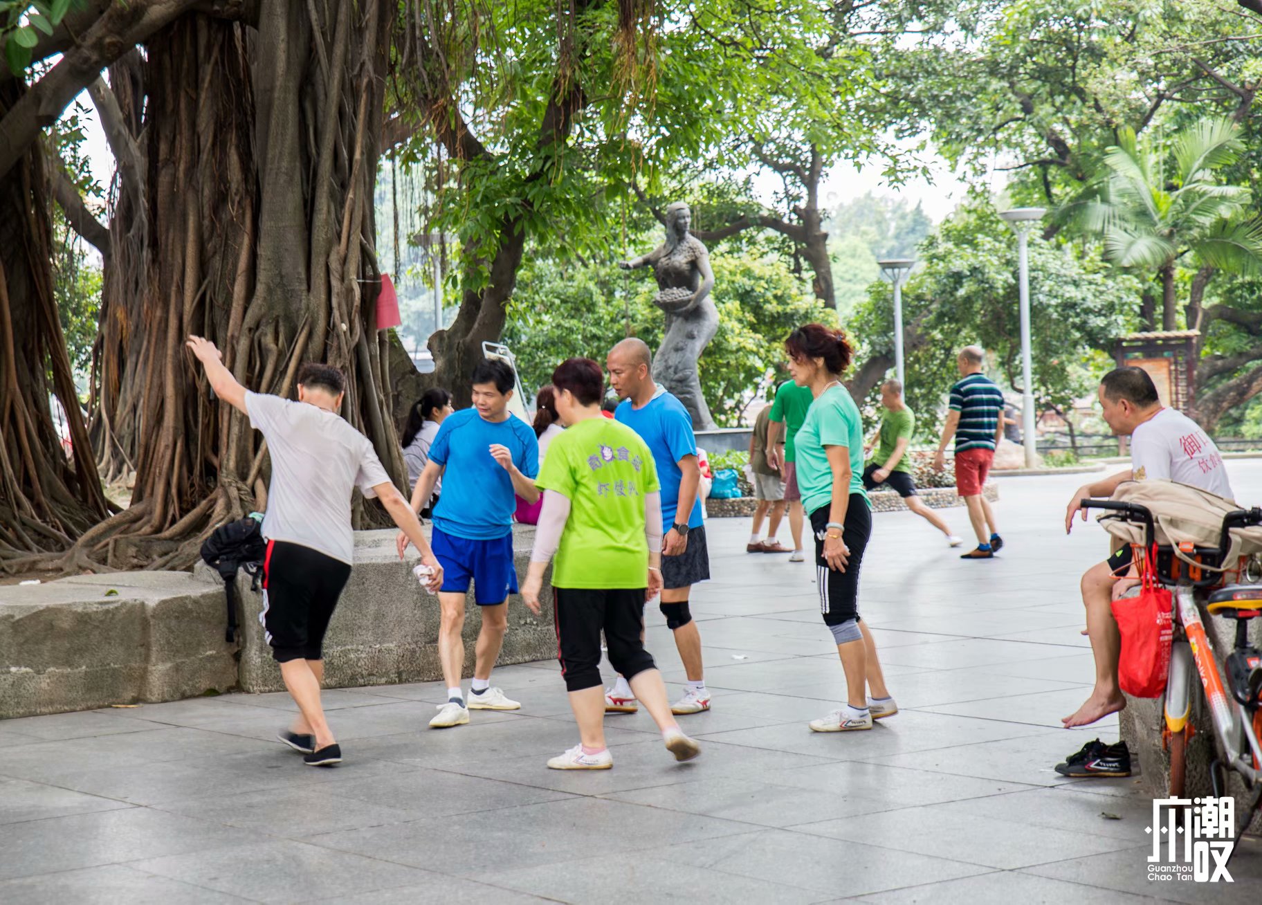 荔枝湾涌这条不足200米的街，50元吃遍西关地道美食！