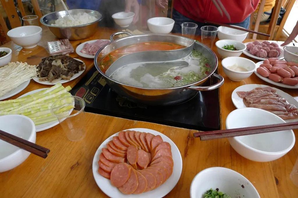 黄果树荔波小七孔苗寨镇远两日游,千户苗寨梵净山黄果树三日游