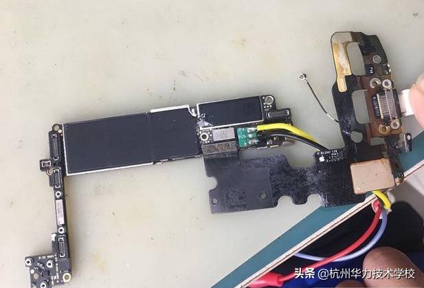 维修iPhone7手机不开机故障-杭州华力手机维修小技术