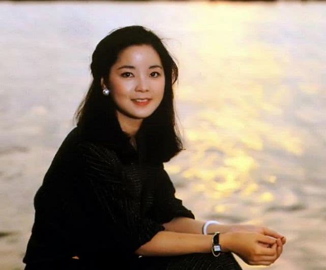 萨克斯演奏邓丽君的100首老歌,萨克斯演奏邓丽君的视频