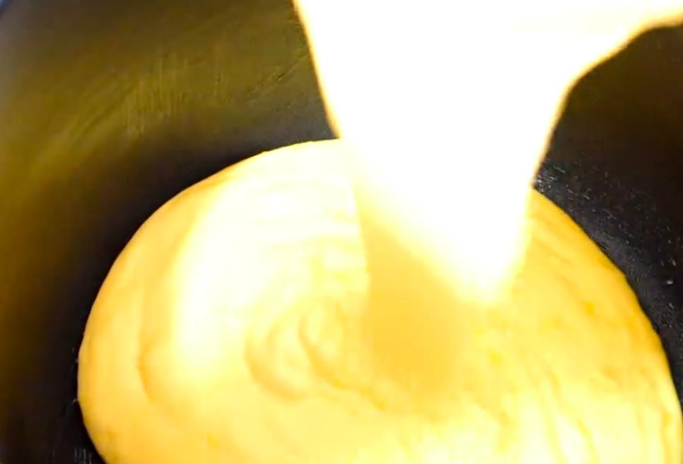 不用蛋糕粉怎样用电饭锅做蛋糕,在家就能做蛋糕不用烤箱的方法