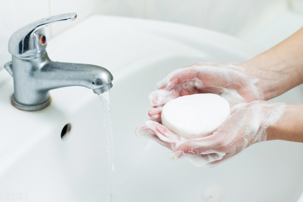 女性hpv感染就会得宫颈癌吗,女性感染hpv的四种表现如何治疗