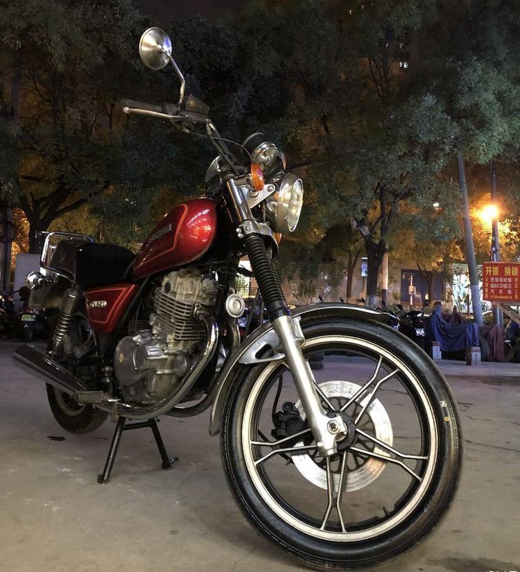 铃木250老款经典,回收40年铃木摩托车