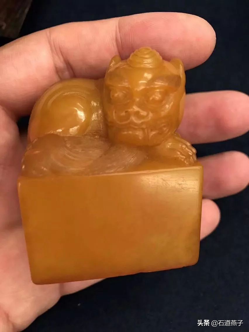 真品田黄及田黄冻石图片大全,天价田黄石及国宝田黄一览