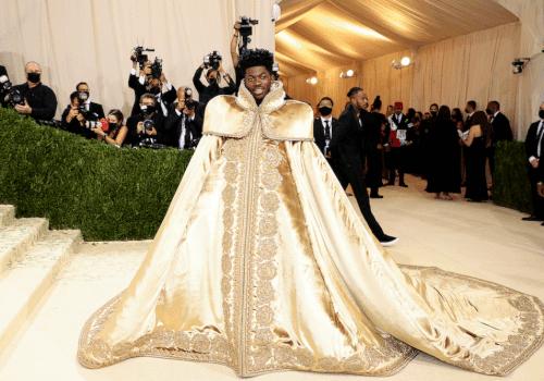 谷爱凌metgala红毯2021,红毯经典造型metgala