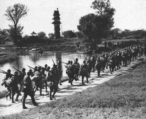 打猎发现日军遗留的军火库,南京农村发现日军宝藏