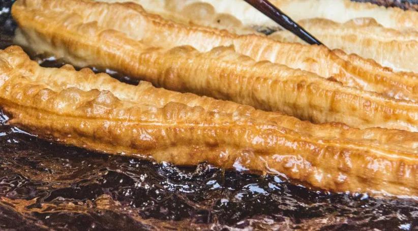 疫情期间怎么在家自制油条,疫情期间豆浆油条的做法