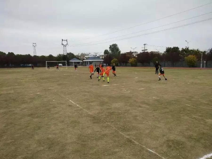 幸福小学举行校园足球联赛,邓州思源学校足球比赛