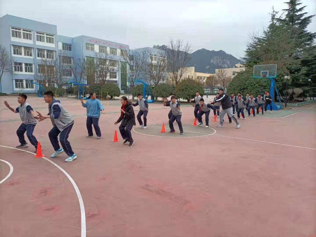 崂山八中研学,崂山八中2017