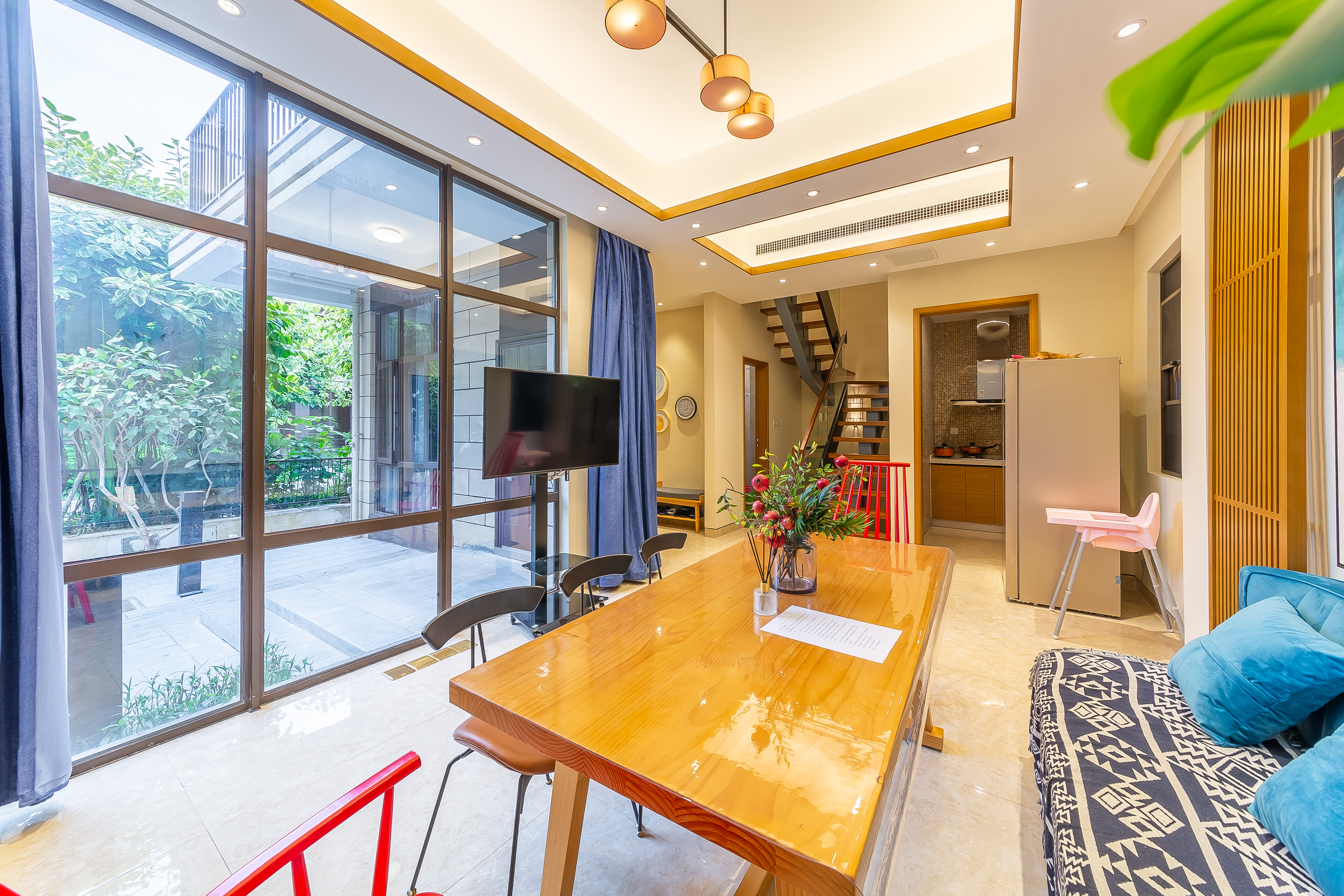 一年一轮回，百万欠款再创业又入坑？