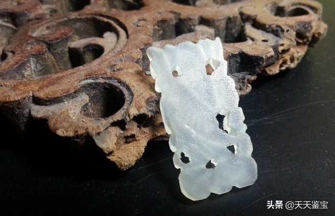 岫玉的这些知识你知道吗,岫玉能老在手里盘玩吗