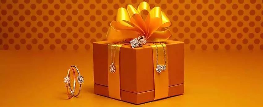 圣诞新年搞事情！Gucci豪得金光灿灿熊和狮子要抢LV吉祥物的地位