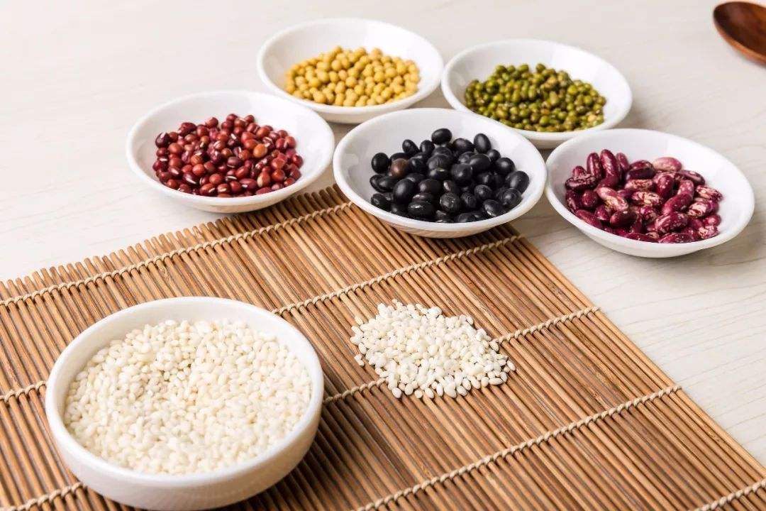 女性绝经前身体会出现哪些症状,绝经前卵巢会有什么变化