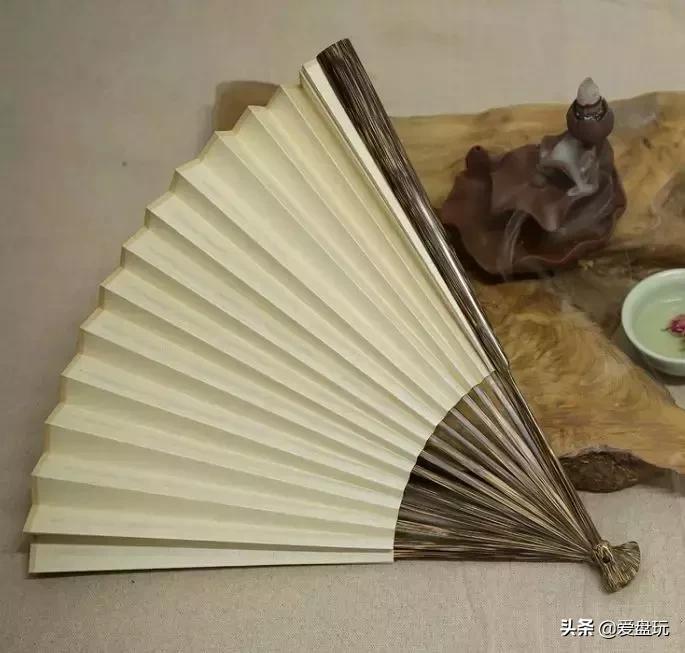 20元和2000元一把的折扇，到底有什么区别？