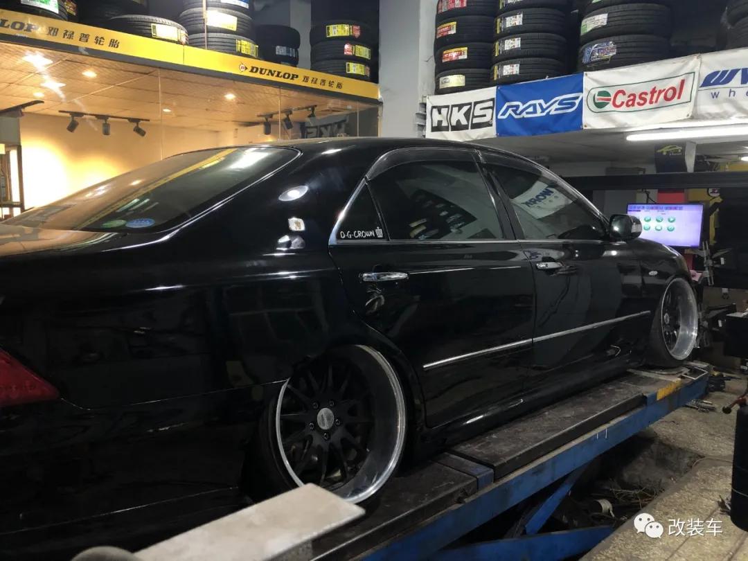 12代皇冠质感相当于现在的什么,最经典一款12代皇冠