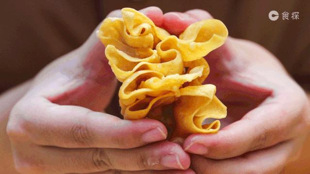 开在老居民楼里的火锅店,开在居民楼下的地道老火锅