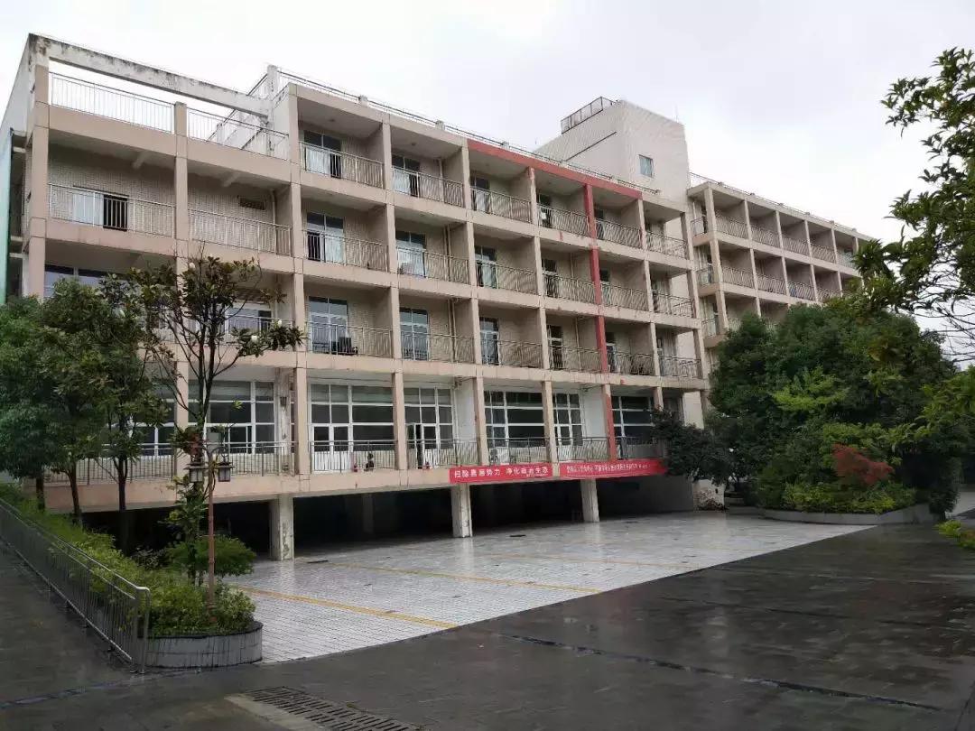 免费脑瘫康复中心电话,贵阳市脑瘫康复中心