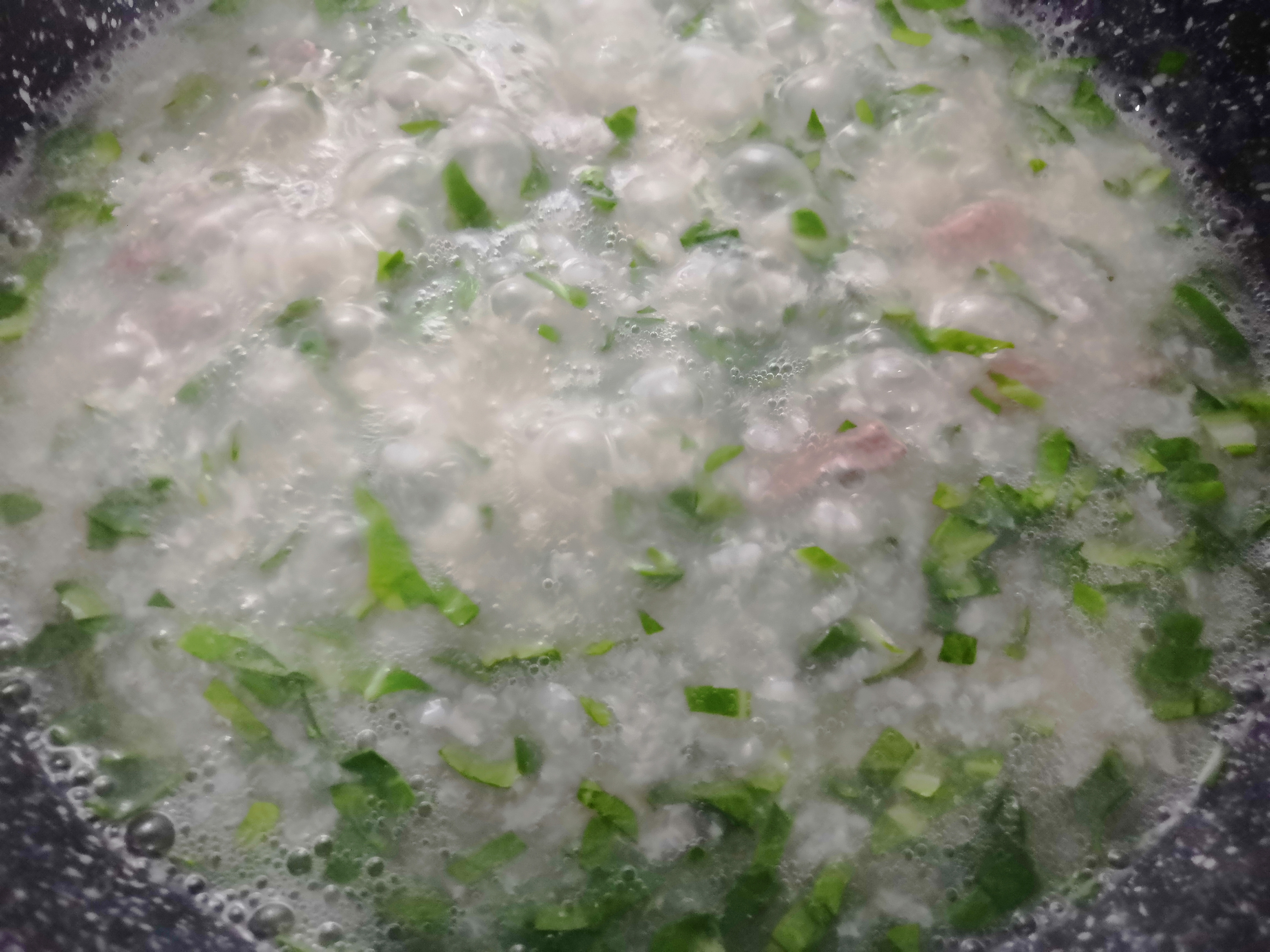 广式生滚猪肝粥的猪肝怎么处理,正宗广东生滚丝瓜猪肝粥