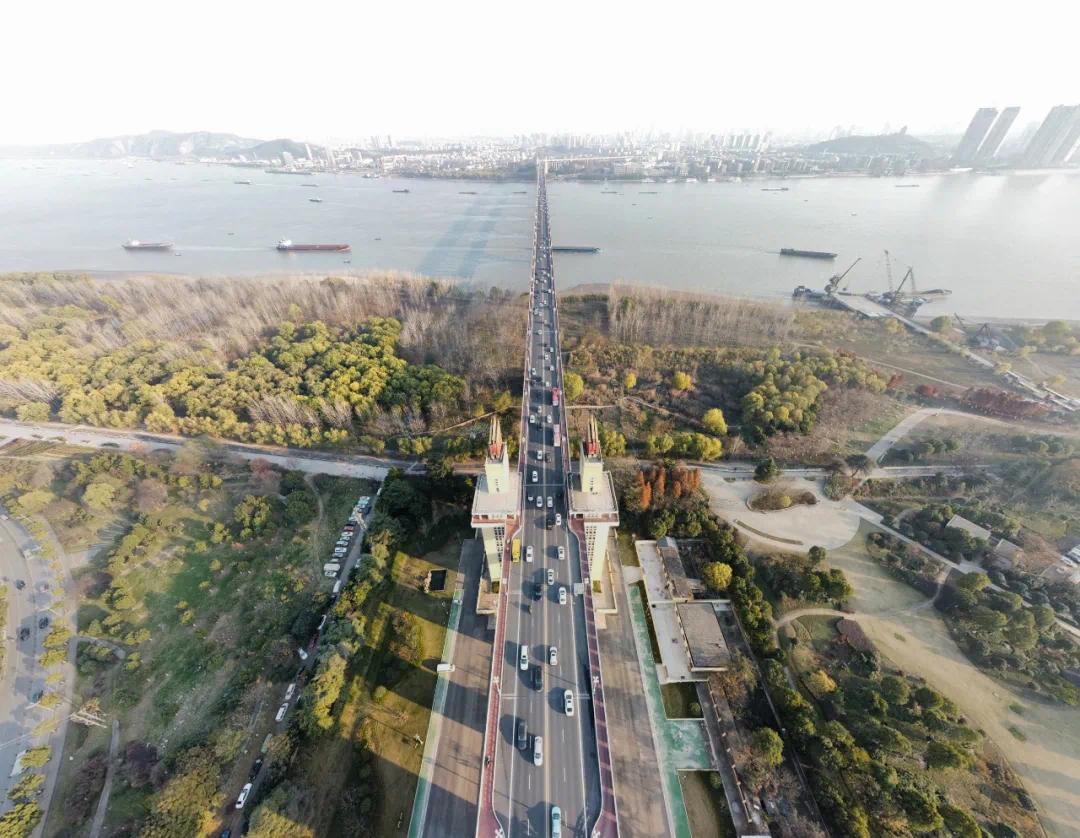 新房价格下跌二手房价格下不来,桥北房价分析