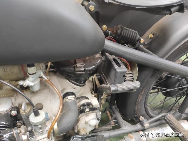 翻新长江750摩托车,翻新长江750