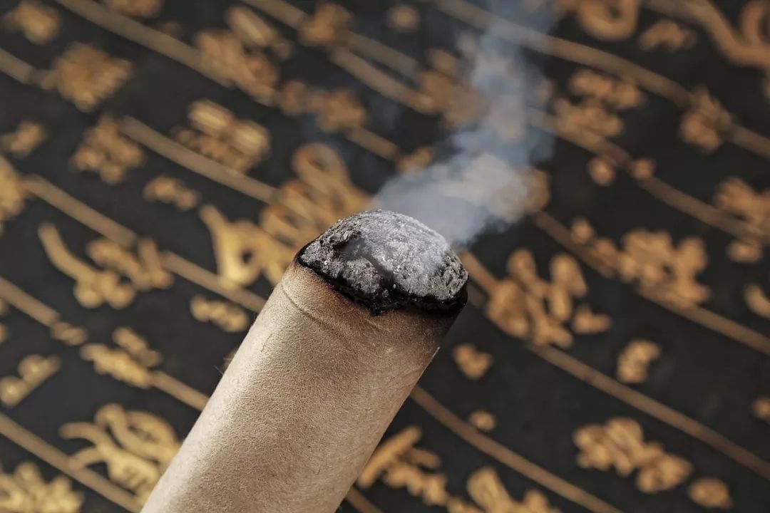 脚气水泡脱皮痒用什么最好,水疱型脚气用什么药膏止痒