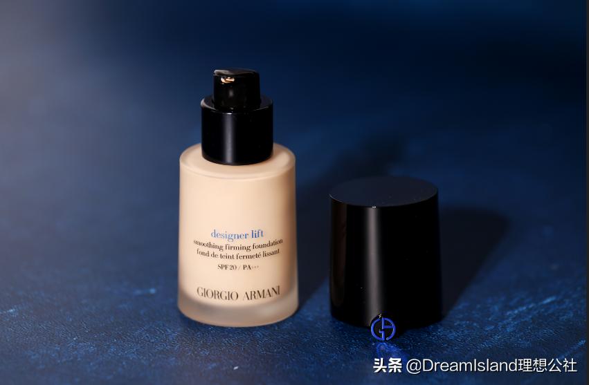 秋冬水润的粉底液,秋冬水润持妆粉底液