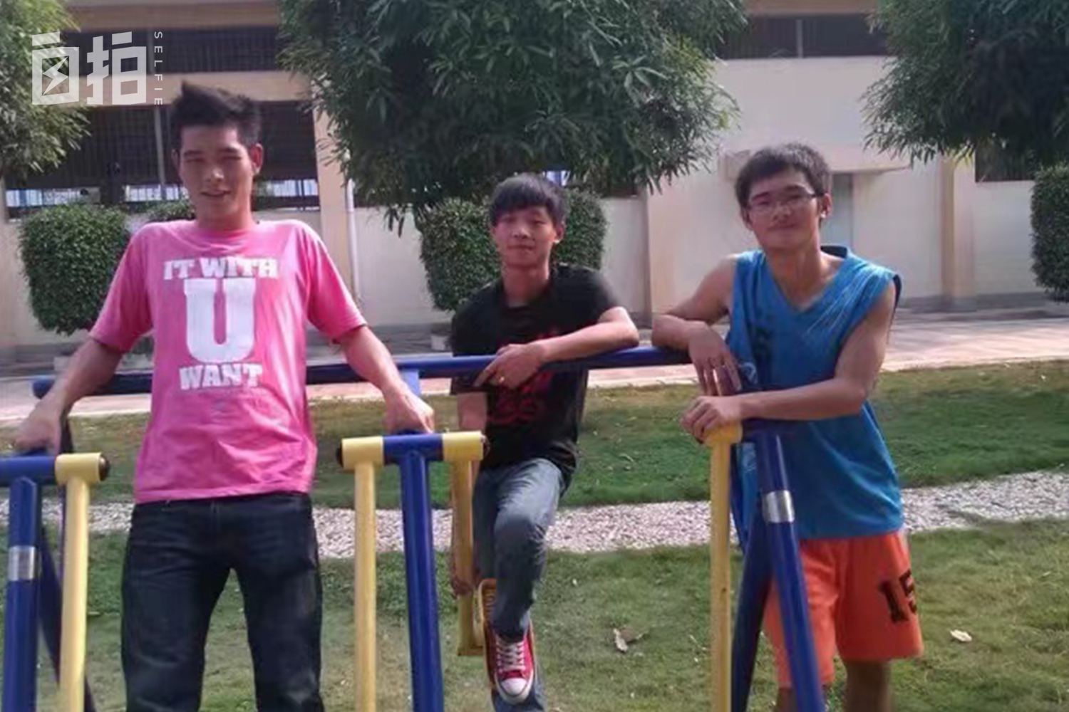 我,农村娃,在非洲卖中国手机,当小老板,月入三万多人民币