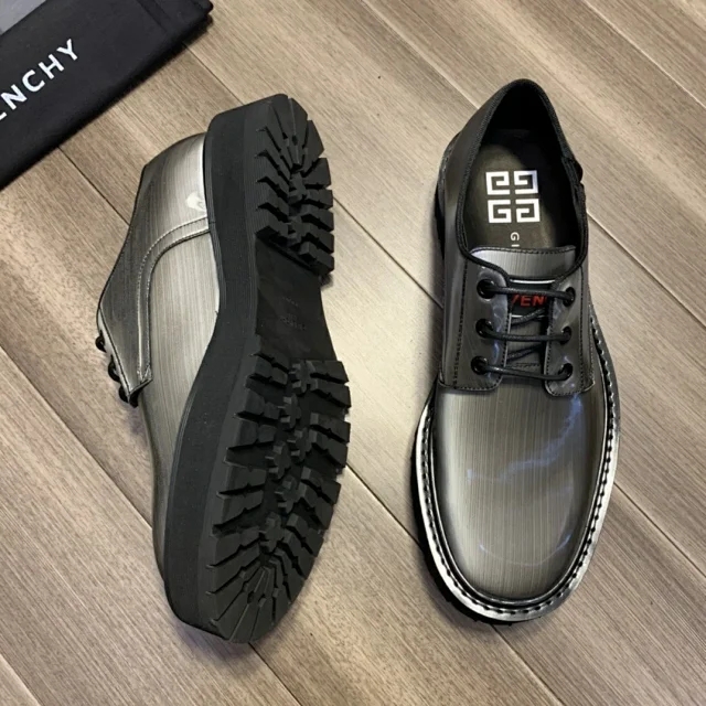 纪梵希军靴,纪梵希警鞋