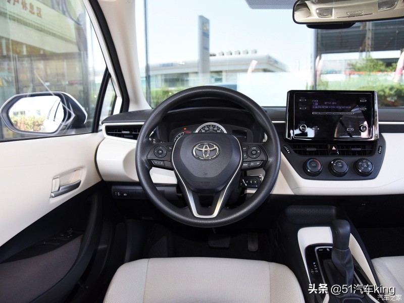 卡罗拉雷凌低配落地多少钱,卡罗拉与雷凌哪个性价比高