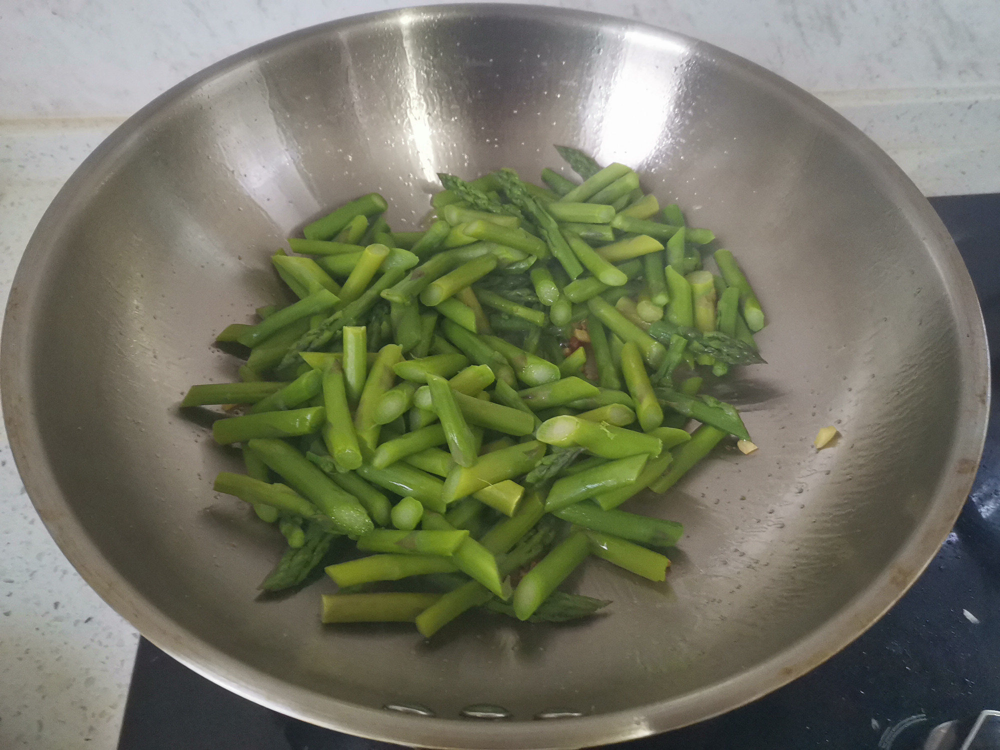 应季芦笋如何做到清脆可口?关键在食材的这3种处理,太简单了