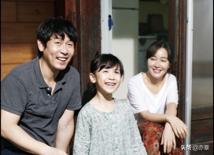 《素媛》：*虐性**女童的真相，影片为何要遮掩？答案藏在这些细节里