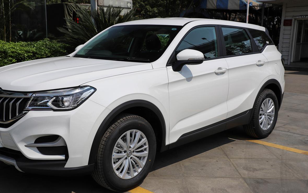 中华v6发动机真是宝马发动机吗,华晨中华v6现市场价多少钱啊