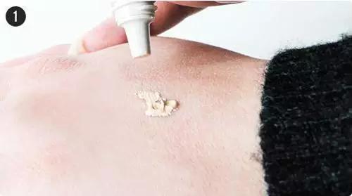 黑眼圈起皮干痒是什么原因,熬夜黑眼圈皮肤的救星