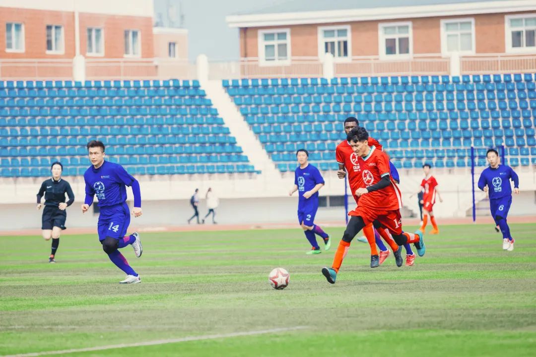 东北财经大学举办“献礼建*党**百年”东北财经大学第五届大学生体育文化节开幕式暨“东财杯”师生足球友谊赛