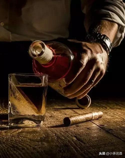 什么酒好喝适合谈恋爱的男生,喜欢喝酒的男人识人术