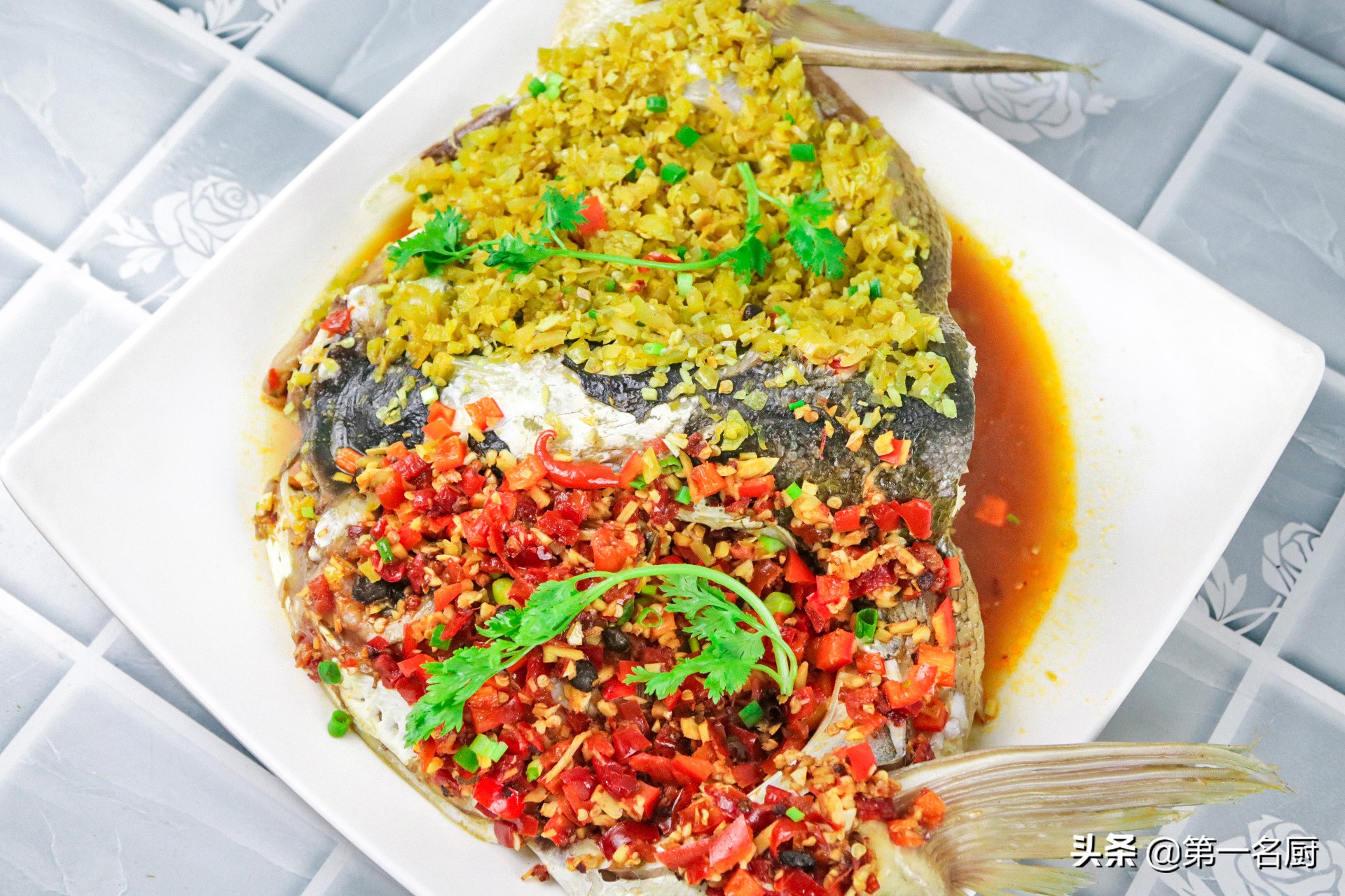 鱼头简单又好吃的方法,鱼头炖豆腐怎么做才能去腥味儿