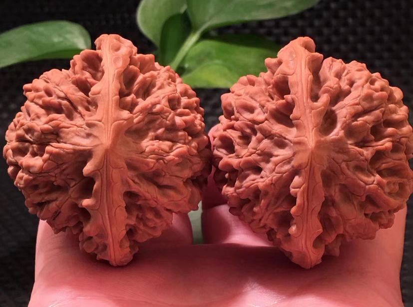 文玩核桃仁小皮厚,文玩核桃的最高境界