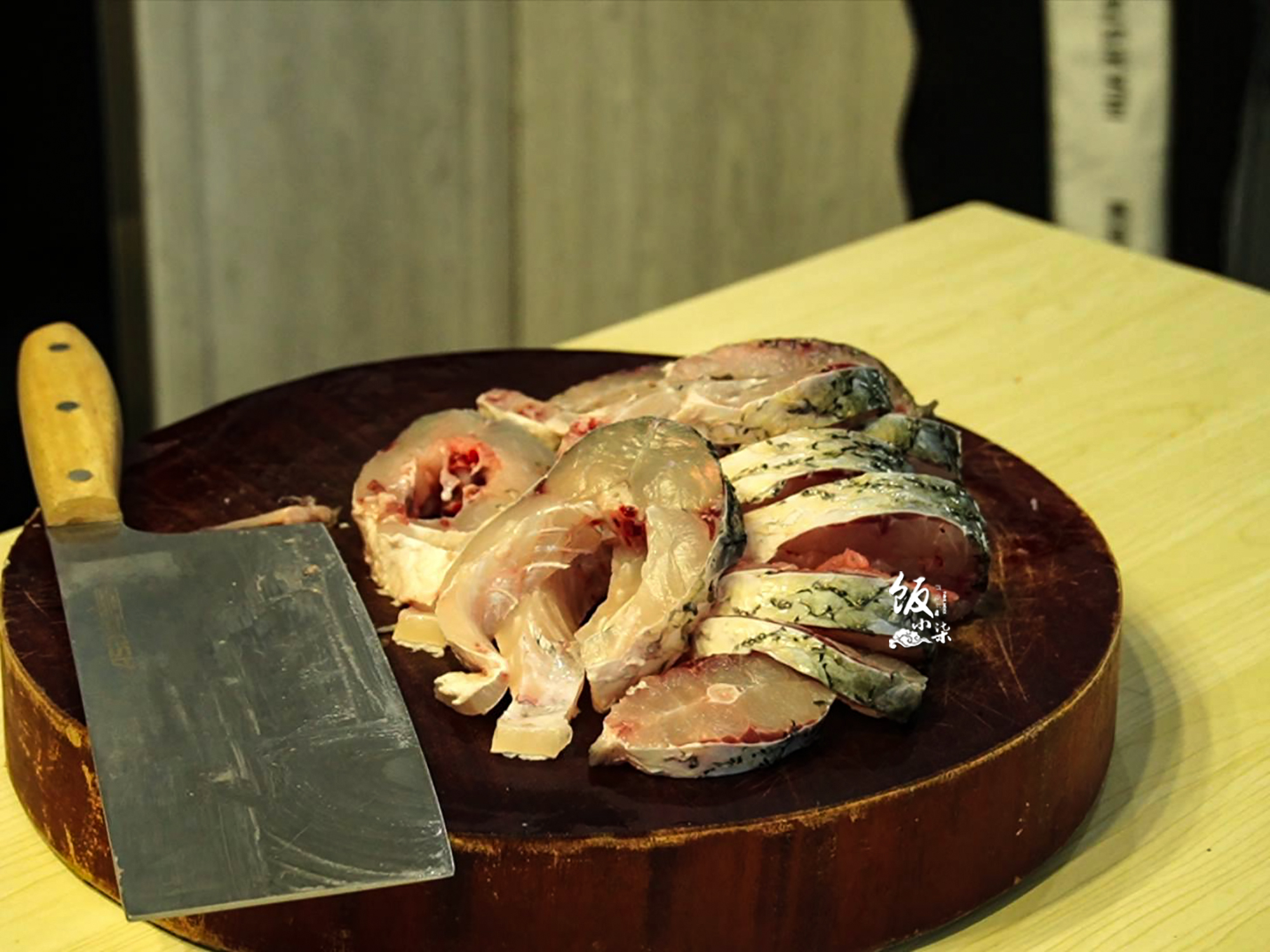 鱼肉这样做不腥不腻比烤鱼还好吃,烧鱼最好吃的做法不用油