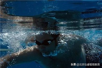 游泳对男性生殖健康有什么好处,冬天在游泳馆里游泳的好处与坏处