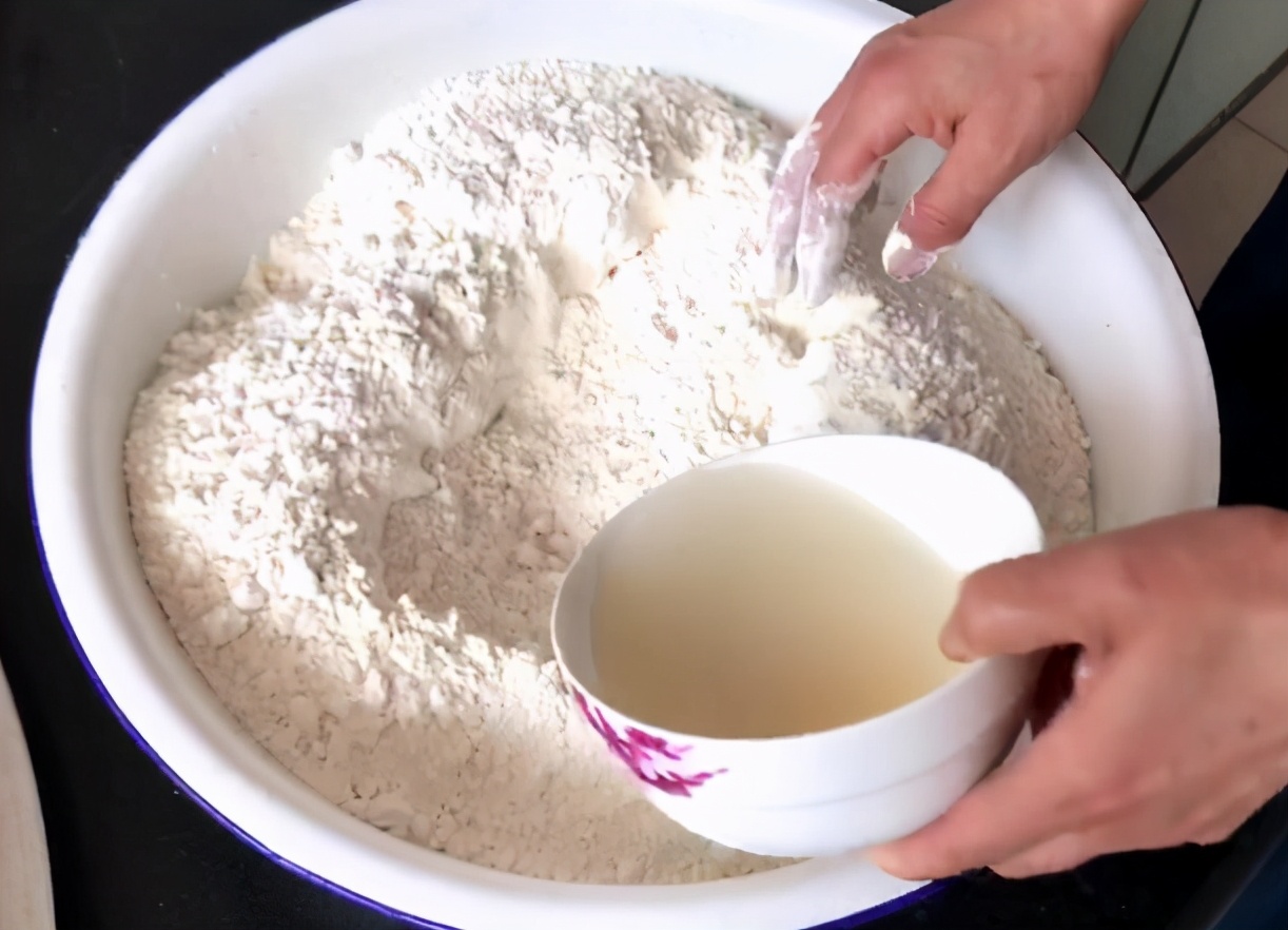 蒸的包子不立体容易塌陷怎么回事,做包子如何防止塌陷与回缩