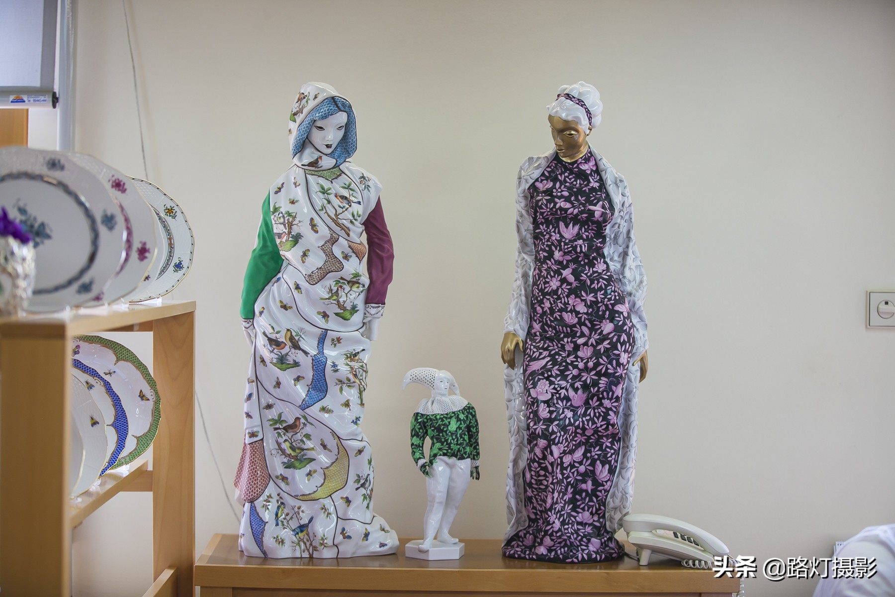 和赫伦齐名的匈牙利瓷器,匈牙利赫伦女王纪念瓷器精品欣赏