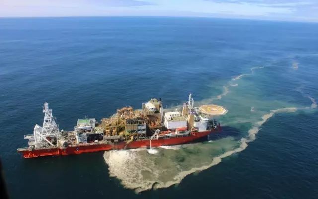 在南非买两克拉的钻石大概多少钱,买钻石一般都买大的